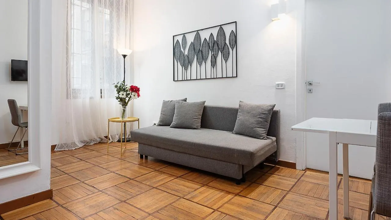 Italianway - Galleria Unione Apartment Milan Italy