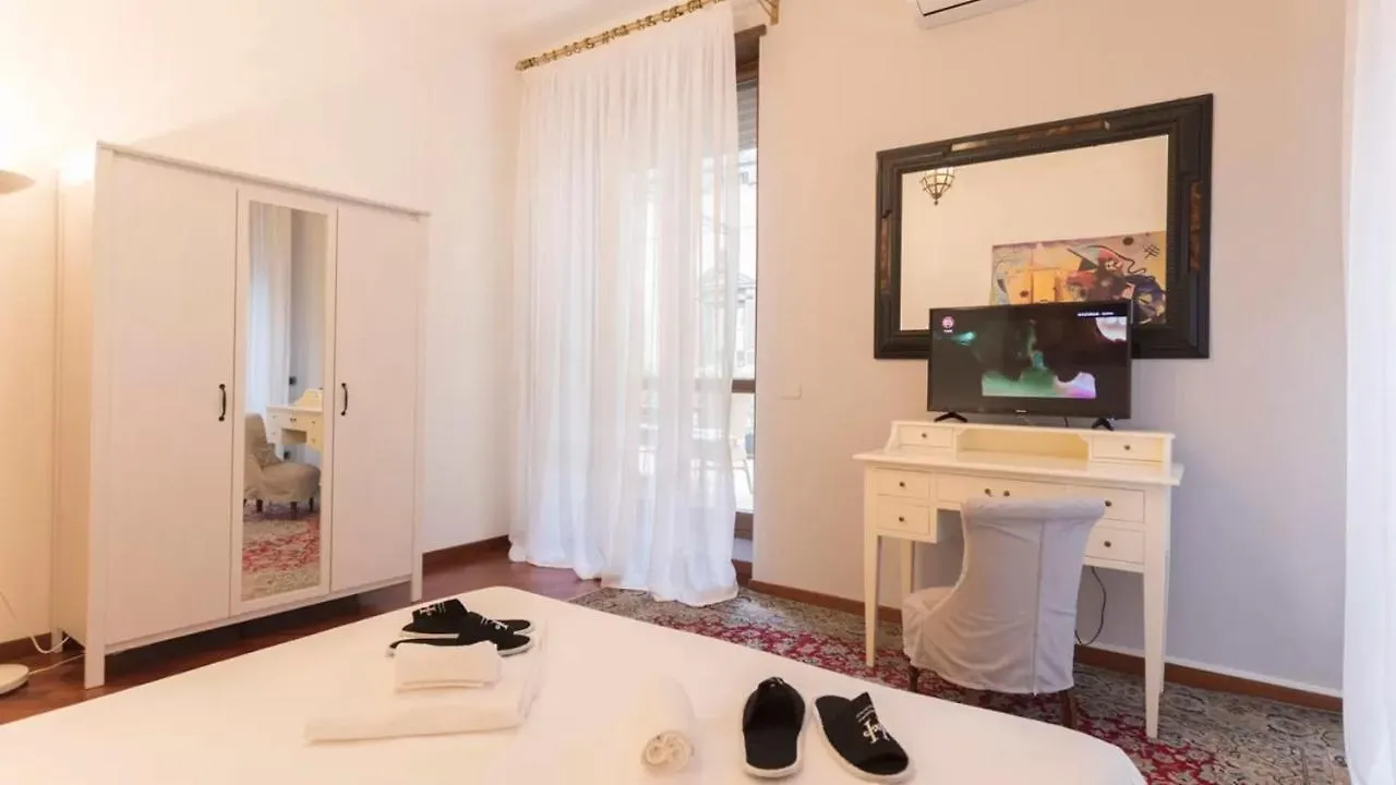 Italianway - Galleria Unione Apartment Milan Italy