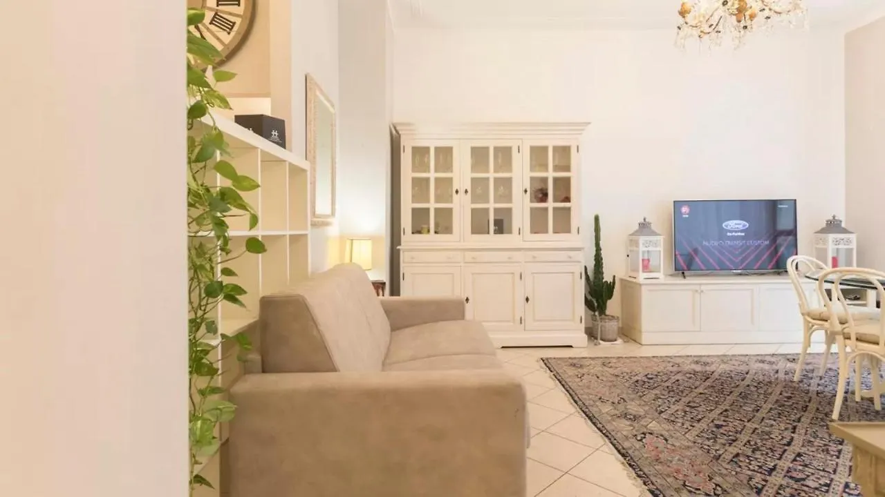 Italianway - Galleria Unione Apartment Milan 0*,  Italy